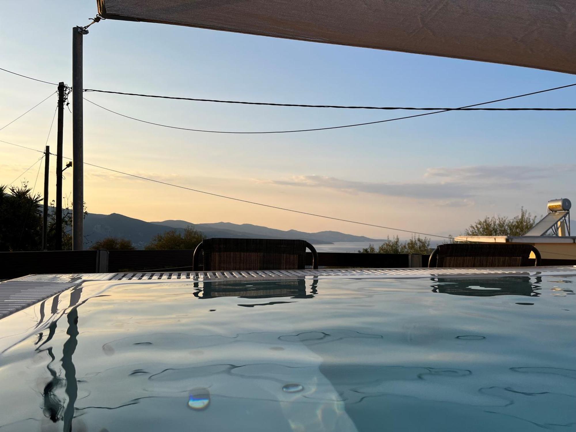 Villa Thea - Τhe View 1St Floor Áno Yerakaríon 外观 照片